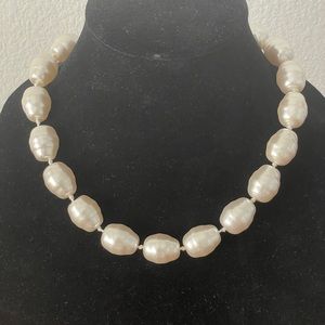 FRESHWATER BAROQUE SIMULATED PEARL STATEMENT NECKLACE NWOT